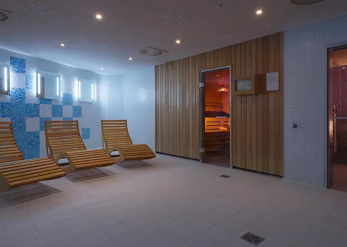 Western 3* יוראטה